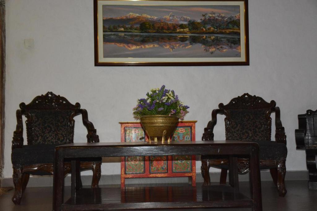 Glacier Hotel & Spa Pokhara Dış mekan fotoğraf