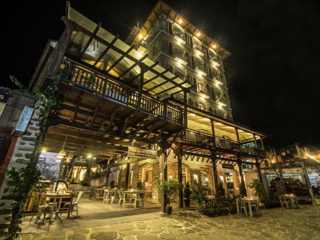 Glacier Hotel & Spa Pokhara Dış mekan fotoğraf